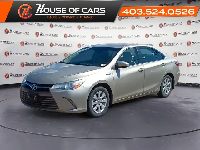 2015 Toyota Camry Hybrid 4dr Sdn LE in Cars & Trucks in Lethbridge - Image 2