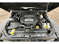 COME SEE WHY ''NOBODY BEATS A DEAL FROM PEEL!'' Your Source for ALL make and models used cars and tr... (image 8)