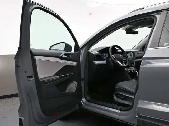 2024 Volkswagen Taos COMFORTLINE Lane Departure Warning with Bli in Cars & Trucks in Dartmouth - Image 16
