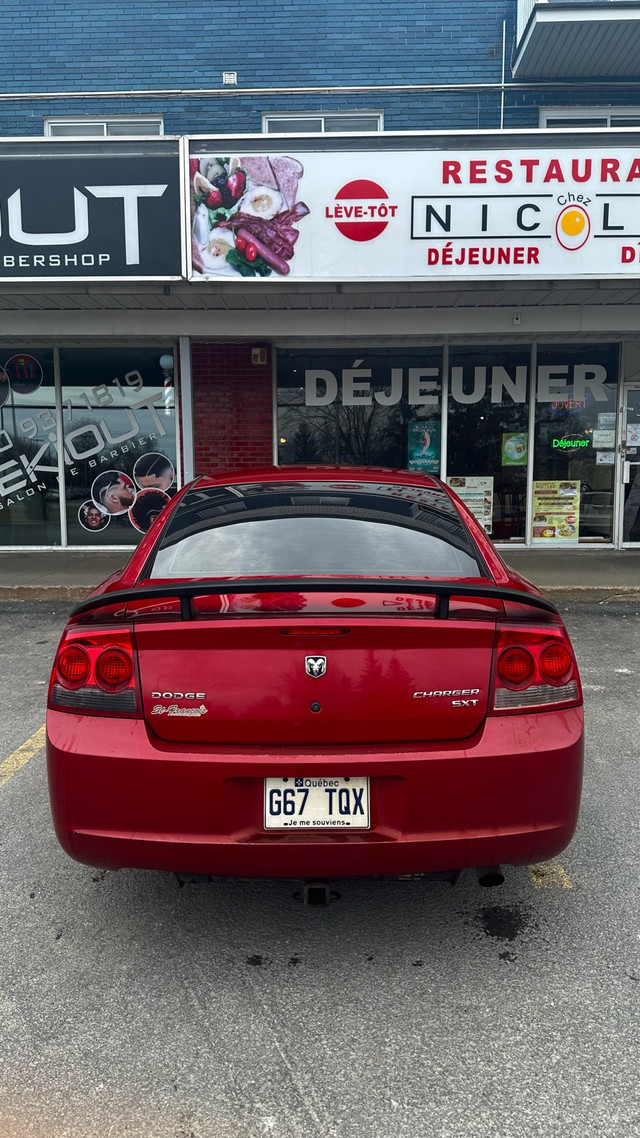 2010 Dodge Charger SXT in Cars & Trucks in City of Montréal - Image 4