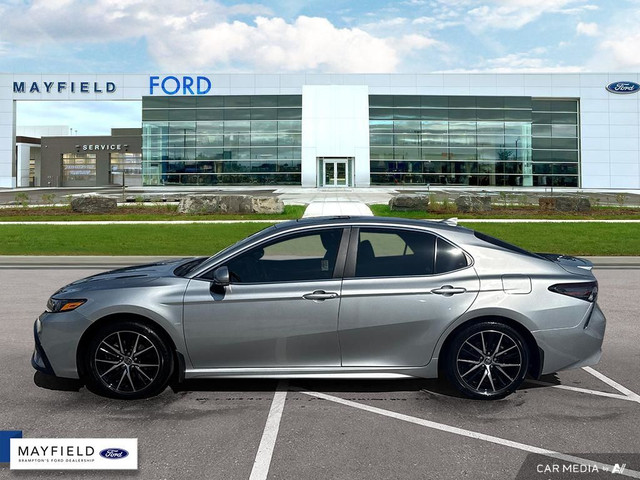 2023 Toyota Camry Hybrid SE in Cars & Trucks in Mississauga / Peel Region - Image 3