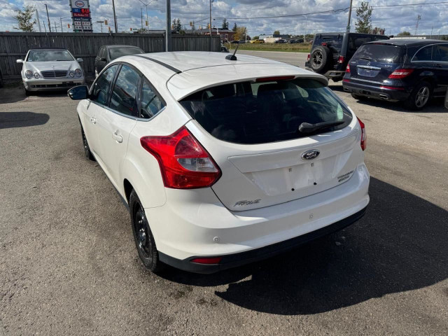 2012 Ford Focus Titanium, LEATHER, WINTER TIRES, CERTIFIED in Cars & Trucks in London - Image 3