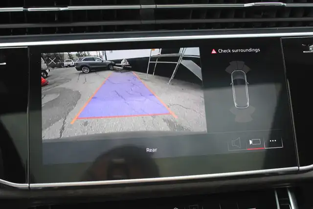 2022 Audi Q7 KOMFORT QUATTRO/PANO. ROOF/B.CAMERA in Cars & Trucks in Calgary - Image 13