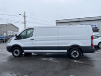 See Dealer Website for Details. 2015 Ford Transit fourgon utilitaire T-150 (image 7)