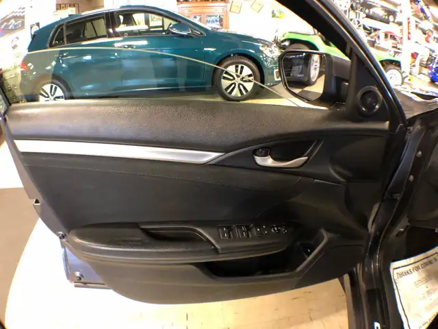 2020 Honda Civic SPORT AUTO SUNROOF B/SPOT L/ASSIST CARPLAY CAME in Cars & Trucks in City of Toronto - Image 14