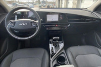 Sunroof, Wireless Phone Charger, Uvo, Push Button Start, Blind Spot Detection, Satellite Radio, Clot... (image 4)