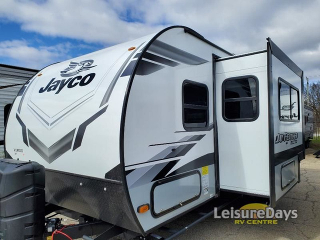 2022 Jayco Jay Feather Micro 199MBS in Travel Trailers & Campers in Ottawa - Image 2
