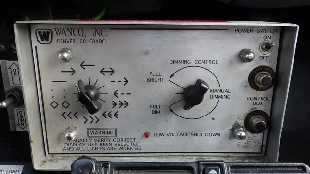 2008 ford F-750 18 Foot Flat Deck Regular Cab 2WD Diesel Dually  in Heavy Trucks in Richmond - Image 33