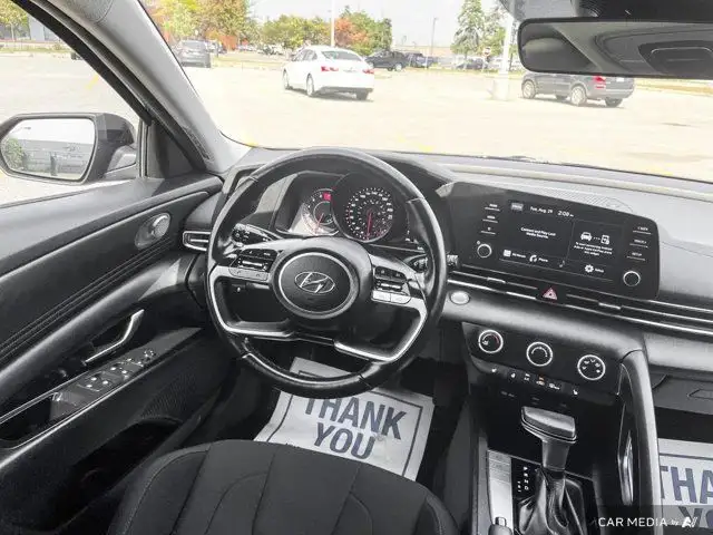 2022 Hyundai Elantra Preferred dans Autos et camions dans Région de Mississauga/Peel - Image 10