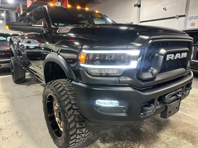 2022 RAM 2500 6.4L V8 HEMI | FUEL WHEELS | POWERED STEP BARS | in Cars & Trucks in City of Toronto - Image 4
