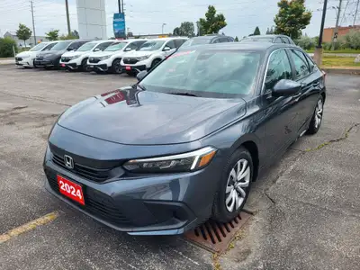 WAS: $29895 NOW: $27995 plus taxes and licensing feesPricing Policy: *Advertised Price based on Fina...