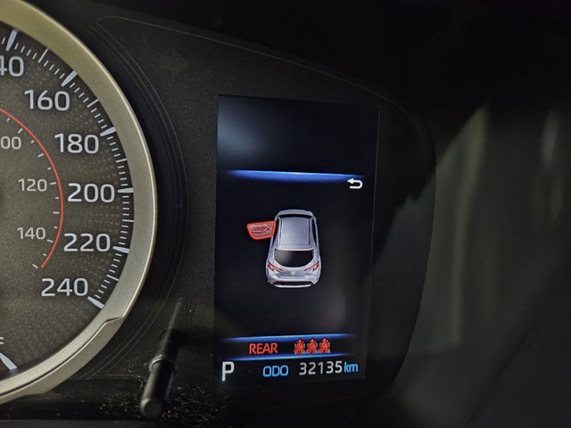 2020 Toyota Corolla Hatchback SE Auto AC Cam in Cars & Trucks in Gatineau - Image 2