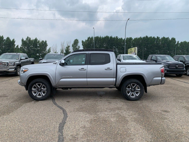 2018 Toyota Tacoma in Cars & Trucks in Medicine Hat - Image 4