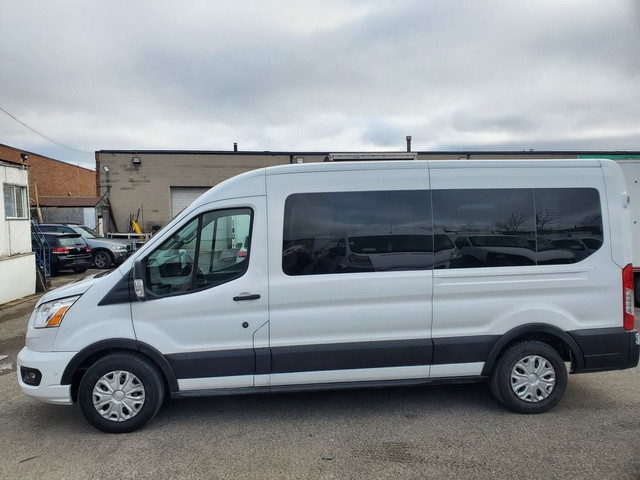  2022 Ford Transit Passenger Wagon T-350 148\"WB Mid Roof XLT -  in Cars & Trucks in City of Toronto - Image 2