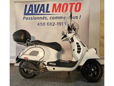2020 Vespa GTV300 Plus de 400 motos neuves et usagées en stock, mais elles partent vite! Sécurisez l...