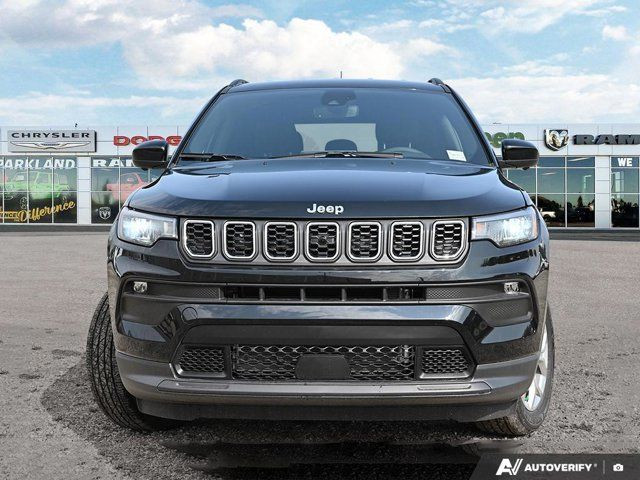2025 Jeep Compass North 4x4 Nav Adaptive Cruise Heated Seats in Cars & Trucks in St. Albert - Image 2