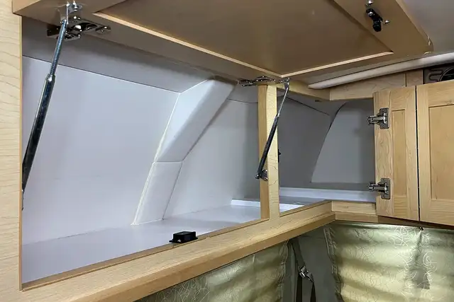 2012 Pleasure-Way Excel TS – Pre-Owned Class B Motorhome. in RVs & Motorhomes in Red Deer - Image 22