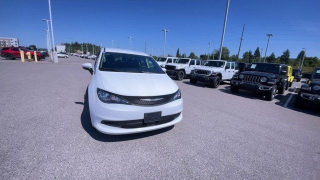 2023 Chrysler Grand Caravan SXT | Front Wheel Drive | 7 in Cars & Trucks in Prince George - Image 4
