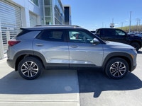 The 2025 Chevrolet Trailblazer LT in Sterling Grey Metallic is a stylish and practical subcompact SU... (image 9)