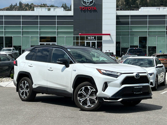 2024 Toyota RAV4 Prime XSE | NO ACCIDENTS | SUNROOF | QI CHARGER in Cars & Trucks in Kelowna - Image 2