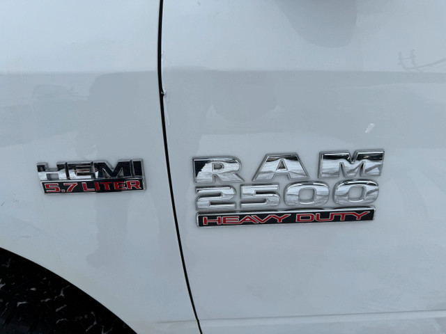 2016 Ram 2500 RAM 2500 ST CREW CAB - 8Ft BOX in Cars & Trucks in Oakville / Halton Region - Image 2
