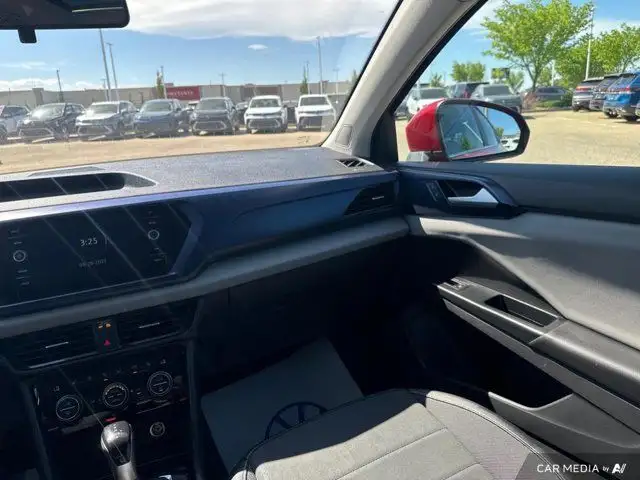 2022 Volkswagen Taos Comfortline in Cars & Trucks in Grande Prairie - Image 12