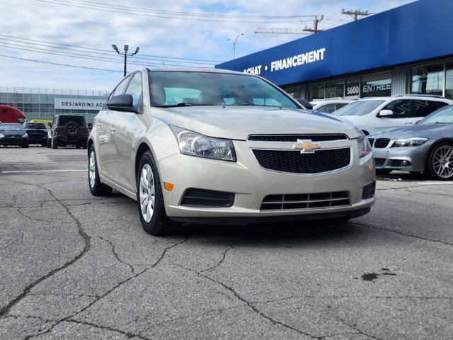 2014 Chevrolet Cruze LS AUTO * A/C * CLEAN CARFAX * TRES PROPRE in Cars & Trucks in City of Montréal