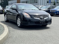 This 2008 Nissan Altima 2.5S has a Black Exterior and Black Interior with seating for 5. Equipped wi... (image 9)