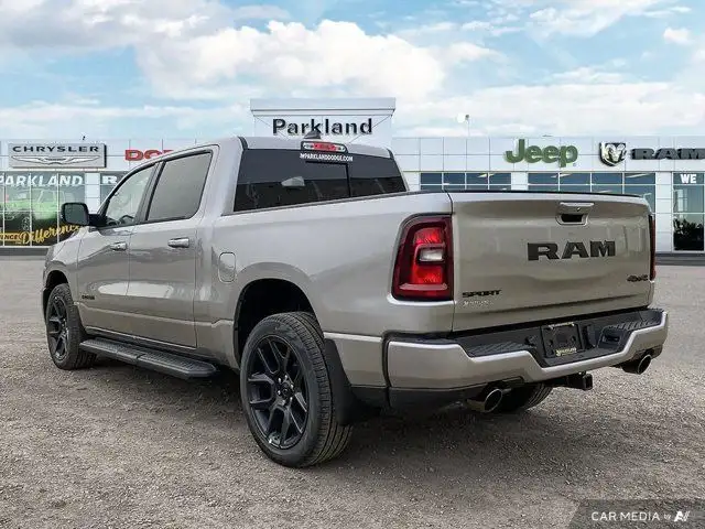 2025 Ram 1500 Sport 1 Crew 4x4 Sunroof Nav Heared & Vented dans Autos et camions dans Saint-Albert - Image 4