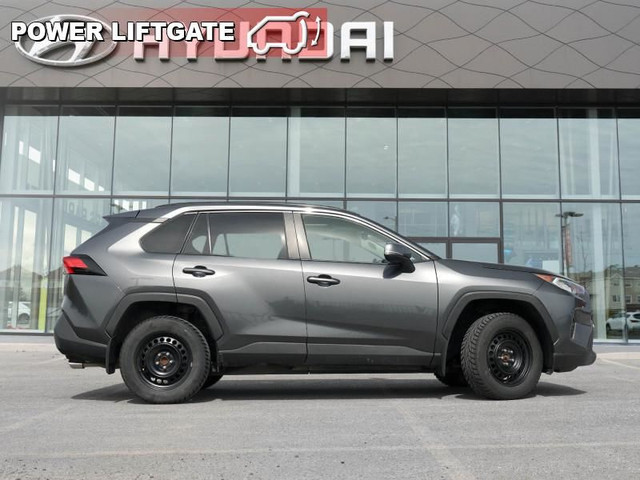 2021 Toyota RAV4 XLE - Sunroof - Power Liftgate - $207 B/W in Cars & Trucks in Ottawa - Image 2