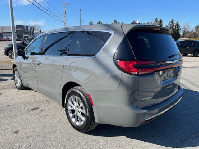 2023 Chrysler Pacifica Touring-L AWD / cuir / démarreur a distan in Cars & Trucks in Thetford Mines - Image 3