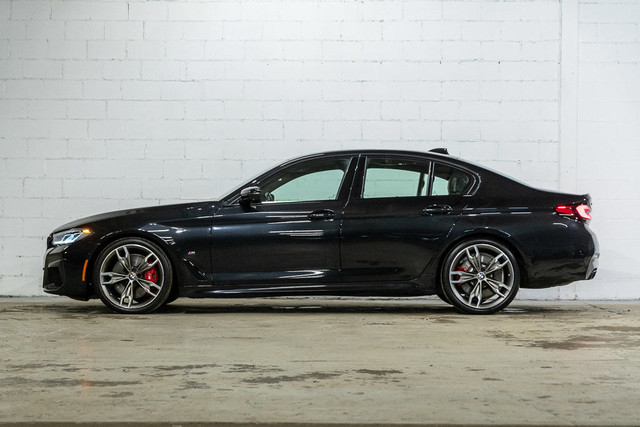 2022 BMW 5 Series M550i xDrive Berline | Adrénaline pure in Cars & Trucks in City of Montréal - Image 4