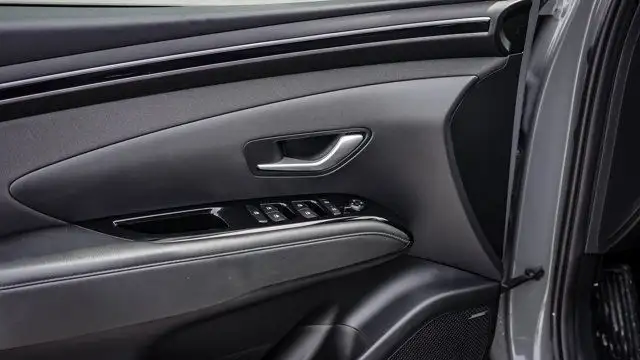 2022 Hyundai Santa Cruz Preferred AWD w/Trend Pkg | Leather in Cars & Trucks in Guelph - Image 36