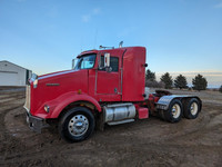 1999 Kenworth T/A Sleeper Truck Tractor T800B