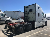 2020 FREIGHTLINER T12664ST;Heavy Duty Trucks - Conventional Truck w/ Sleeper Penske Location 100 THO... (image 6)
