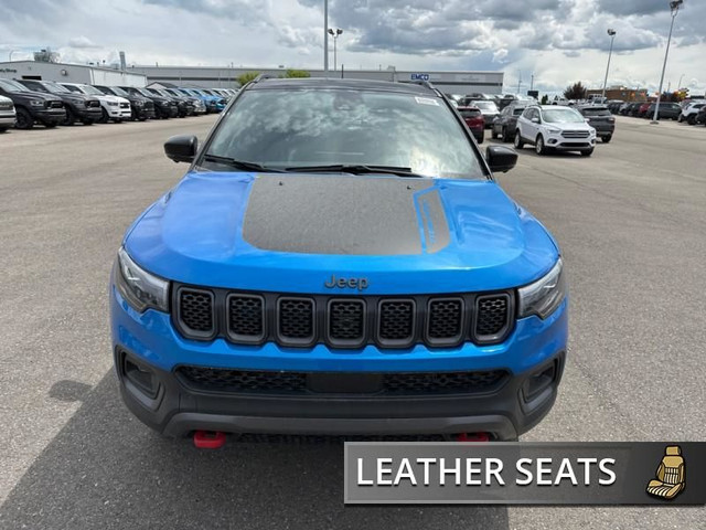 2023 Jeep Compass Trailhawk - Sunroof in Cars & Trucks in Lethbridge - Image 2