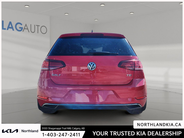 2018 Volkswagen Golf 1.8 TSI Trendline in Cars & Trucks in Calgary - Image 3