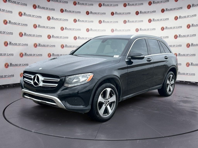 2017 Mercedes-Benz GLC 4MATIC / GLC 300 / Heated Leather Seats in Cars & Trucks in Calgary