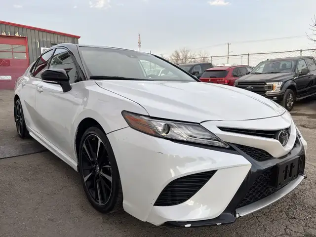 2019 Toyota Camry XSE | RED LEATHER INTERIOR | HEATED SEATS | SU in Cars & Trucks in Calgary - Image 5