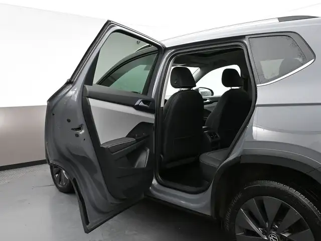 2024 Volkswagen Taos COMFORTLINE Lane Departure Warning with Bli in Cars & Trucks in Dartmouth - Image 17