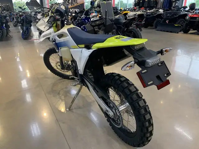 2024 Husqvarna FE 501 S FE501 S DUAL PURPOSE WITH BIG POWER! in Street, Cruisers & Choppers in Guelph - Image 8