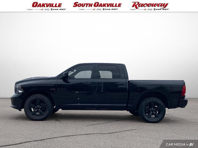 2022 Ram 1500 Classic EXPRESS | NIGHT EDITION | CREW | V8 | BACK in Cars & Trucks in Oakville / Halton Region - Image 3