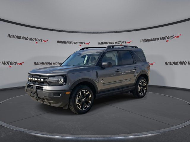 2023 Ford Bronco Sport Outer Banks in Cars & Trucks in Hamilton - Image 4
