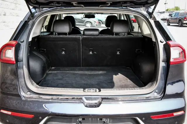 2019 Kia Niro EX Premium • HEATED SEATS • WIRELESS CHARGING in Cars & Trucks in Kingston - Image 9