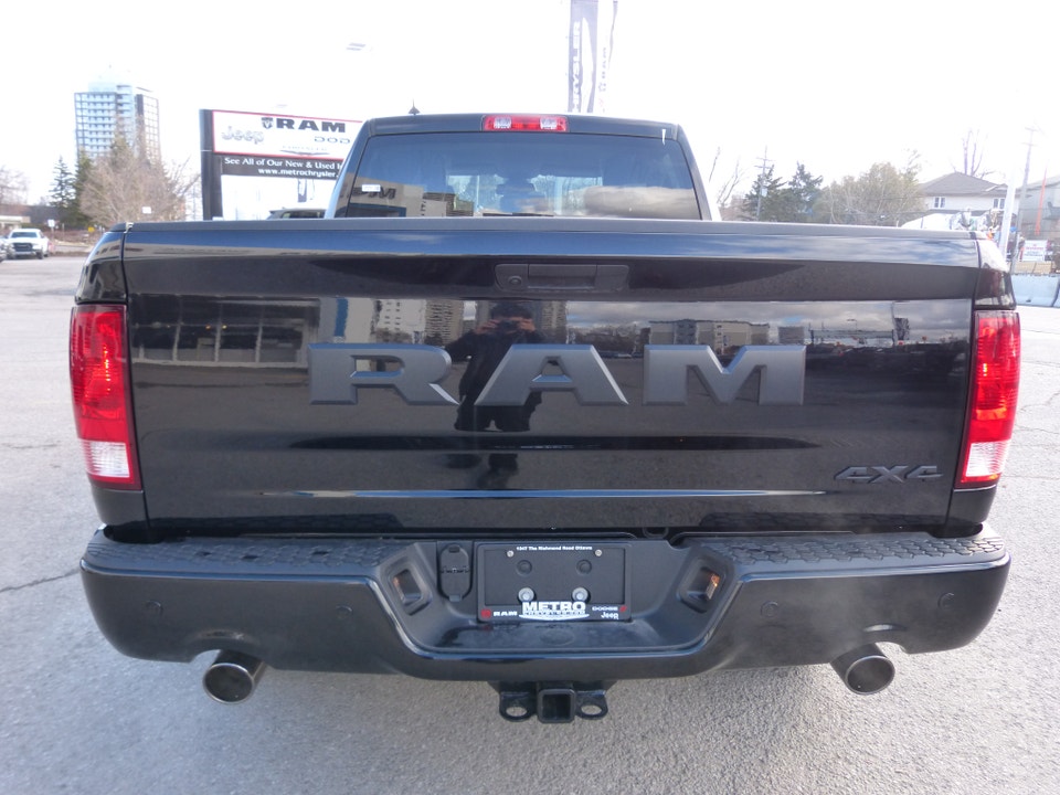2022 Ram 1500 Classic EXPRESS