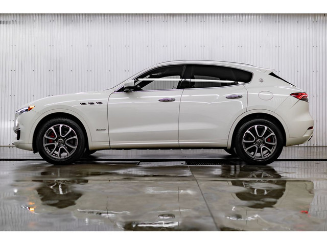 2021 Maserati Levante AWD GranLusso Leather Roof Nav BCam in Cars & Trucks in Red Deer - Image 2