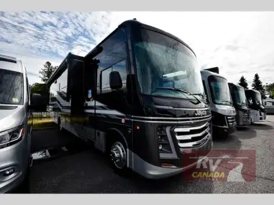 Please Call Us At 613.851.7326 with any questions? Jayco Precept Class A gas motorhome 36C highlight...