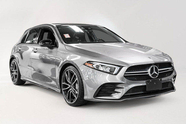 2022 Mercedes-Benz A35 AMG 4MATIC Hatch | Premium | Night | AMG  in Cars & Trucks in City of Montréal - Image 4