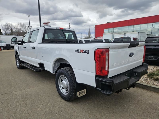 2024 Ford Super Duty F-350 SRW XL 4WD Crew Cab 8' Box, 6.8L V8 G in Cars & Trucks in St. Albert - Image 3