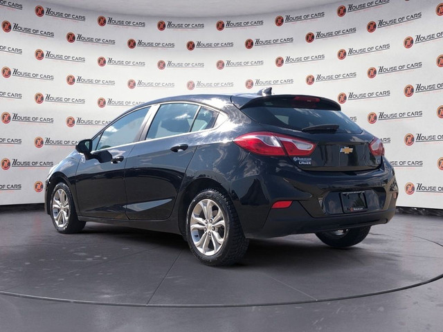  2019 Chevrolet Cruze LT / Heated seats / Back up cam in Cars & Trucks in Calgary - Image 4